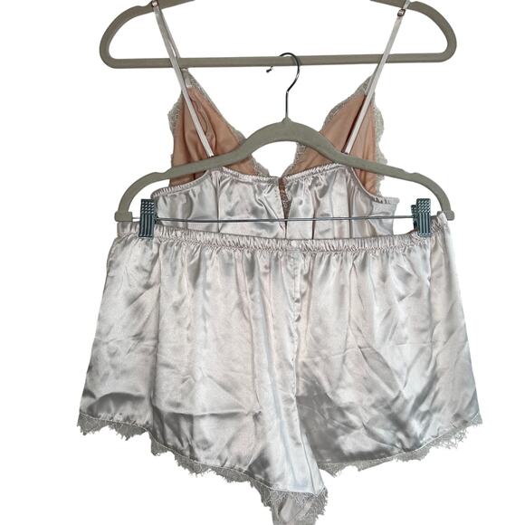 NWT Victorias Secret Satin Sheer Lace Top & Bottom Ivory Size Large - Picture 5 of 6